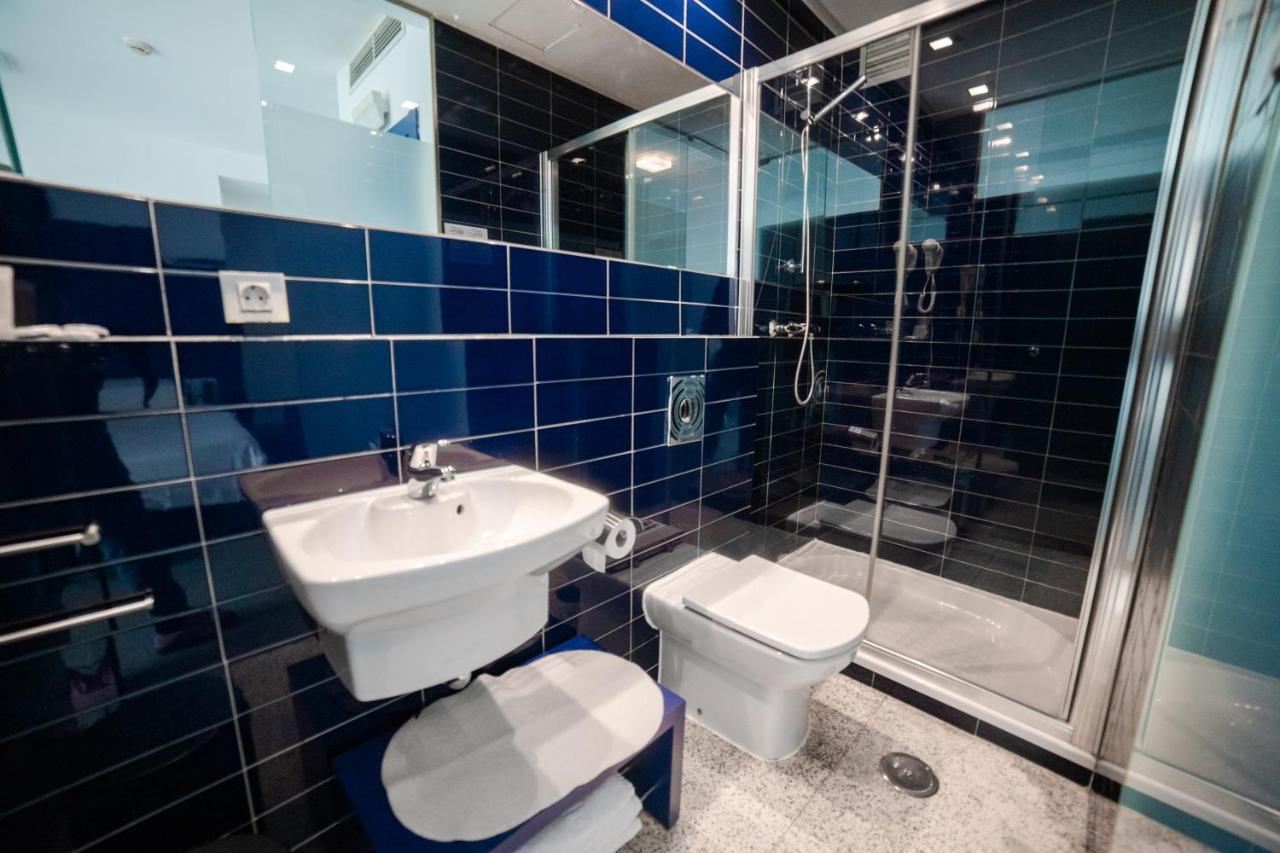 Hostal Albany León Εξωτερικό φωτογραφία