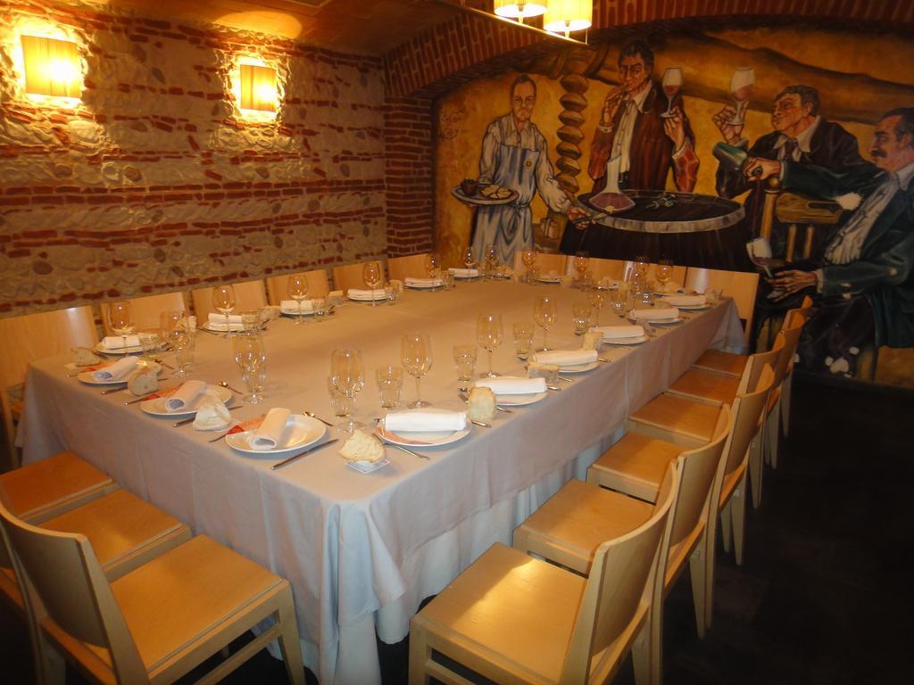 Hostal Albany León Εξωτερικό φωτογραφία
